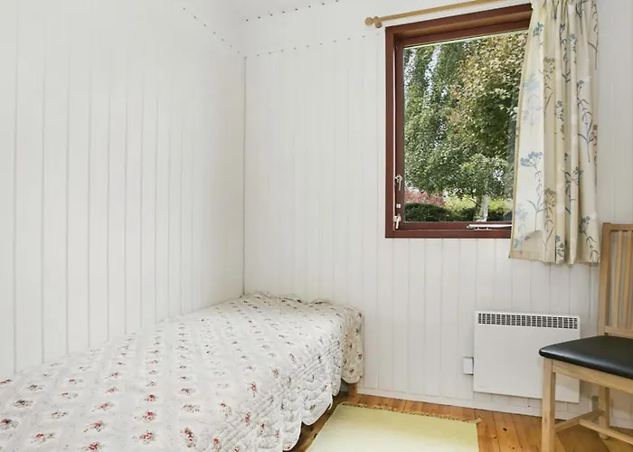 Four-bedroom In 別荘 Dronningmølle
